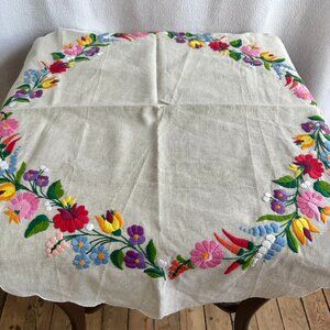 Hungarian Kalocsa Ecru Linen Floral Embroidered Round Tablecloth